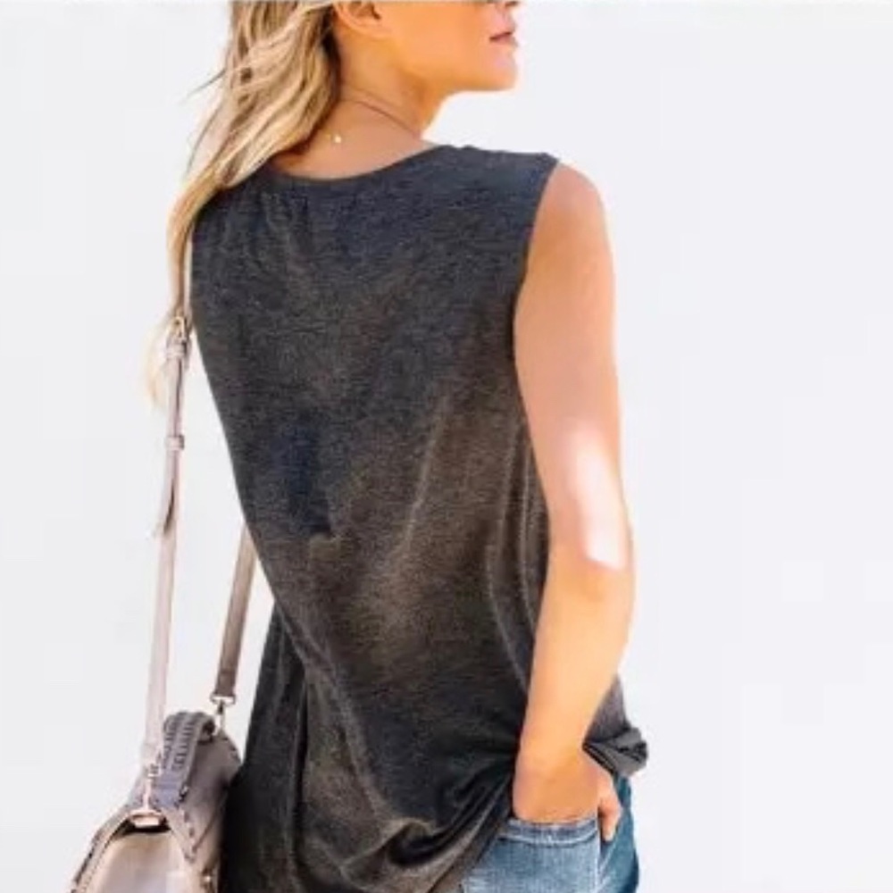 ✨HP!✨Good Vibes Sleeveless Tee✨ - Picture 6 of 7